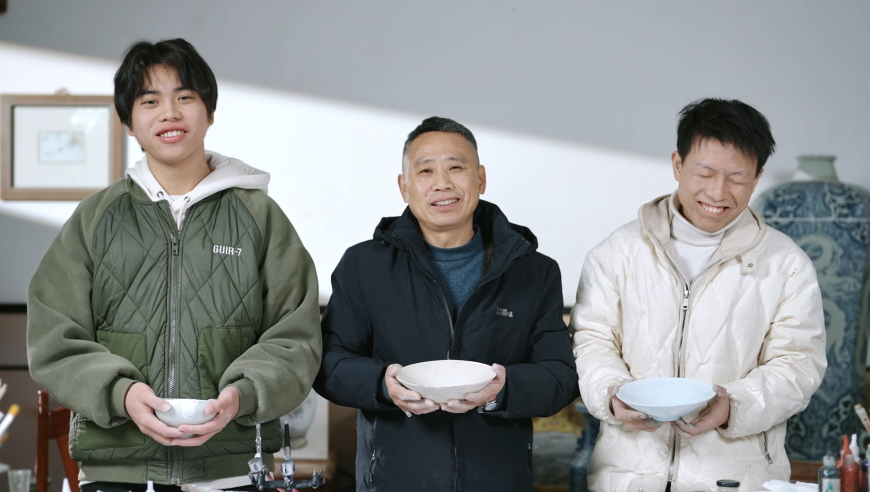 澳门2025资料免费大全,戒掉熬夜强制早睡的小tips,收益成语分析落实_增强版V10.15